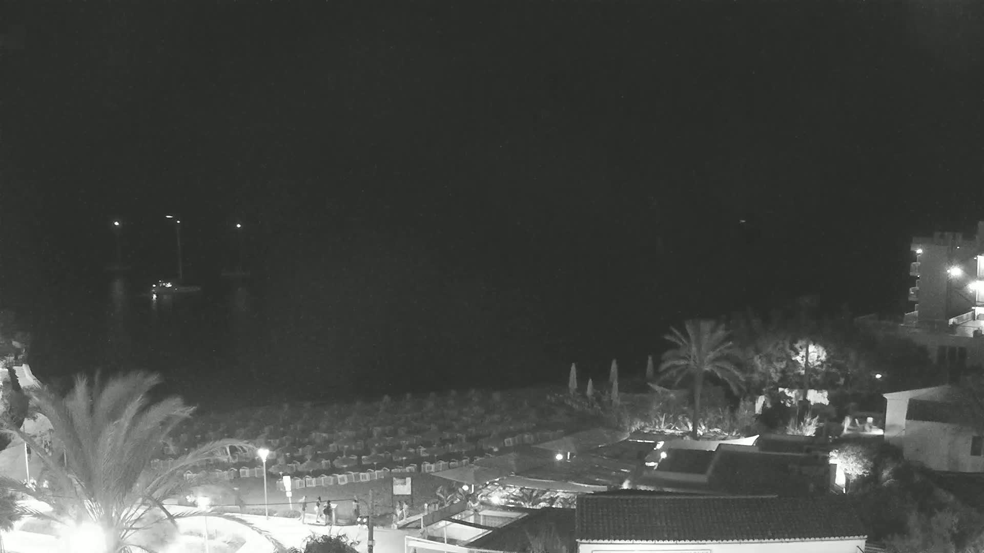 (Playa) Platja de Son Moll Beach Live Cam - Levante, Mallorca, Islas Baleares (Balearic Islands), Spain