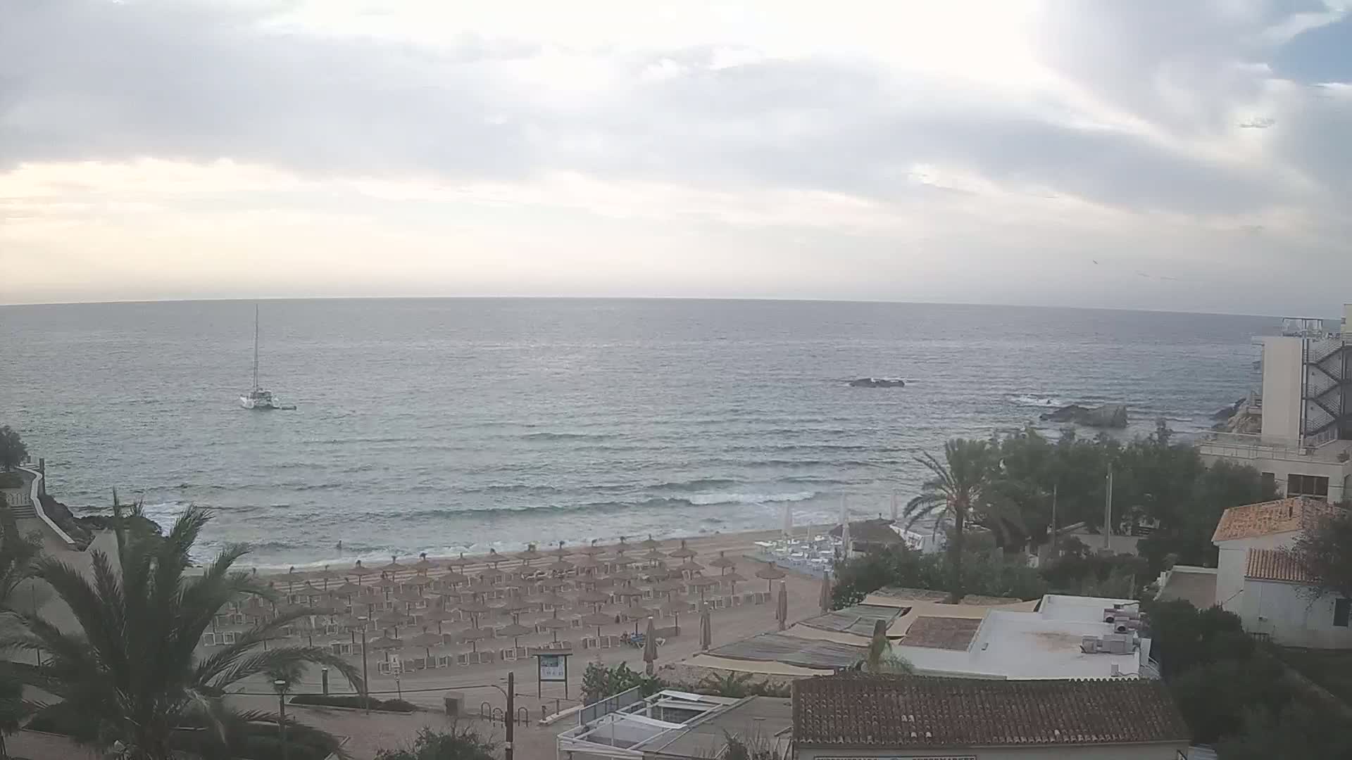 (Playa) Platja de Son Moll Beach Live Cam - Levante, Mallorca, Islas Baleares (Balearic Islands), Spain