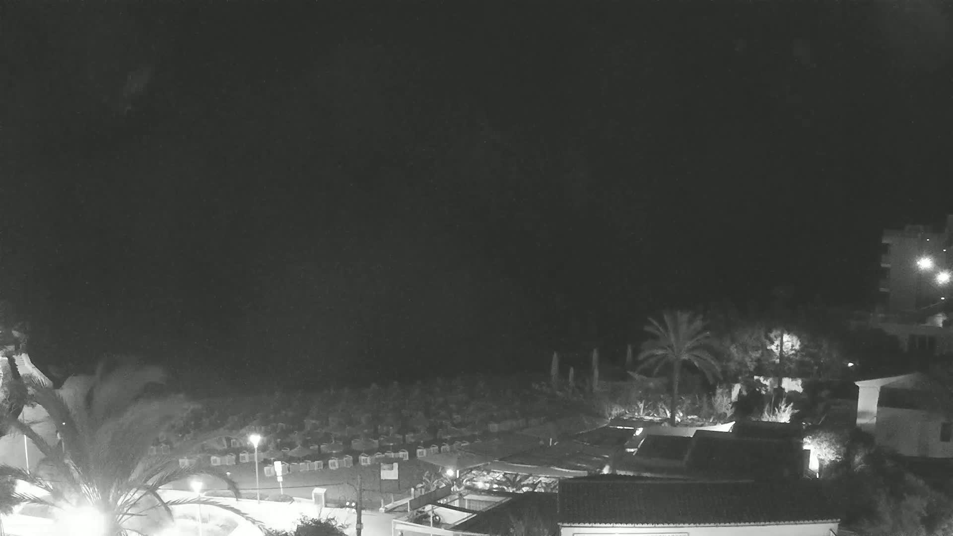(Playa) Platja de Son Moll Beach Live Cam - Levante, Mallorca, Islas Baleares (Balearic Islands), Spain