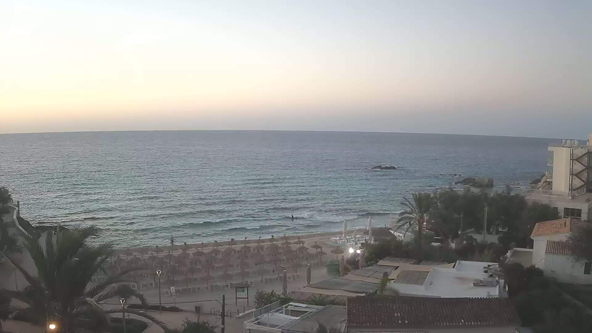 (Playa) Platja de Son Moll Beach Live Cam - Levante, Mallorca, Islas Baleares (Balearic Islands), Spain