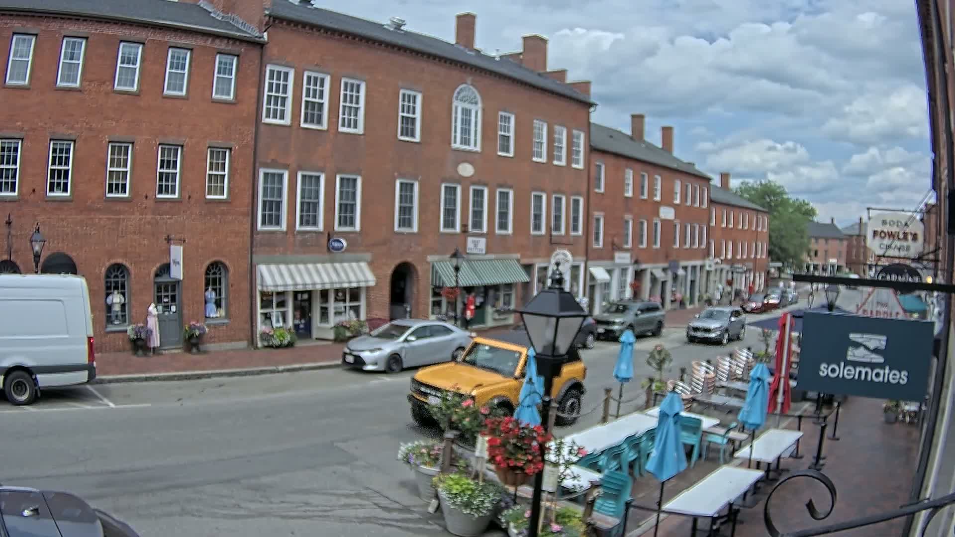 Newburyport, State Street North View Live Cam - Newburyport, Essex, Massachusetts, USA