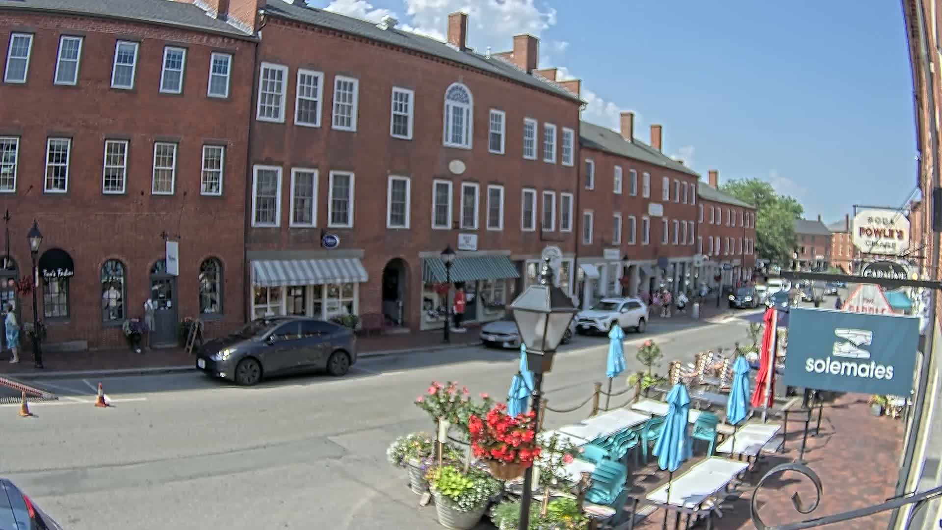 Newburyport, State Street North View Live Cam - Newburyport, Essex, Massachusetts, USA