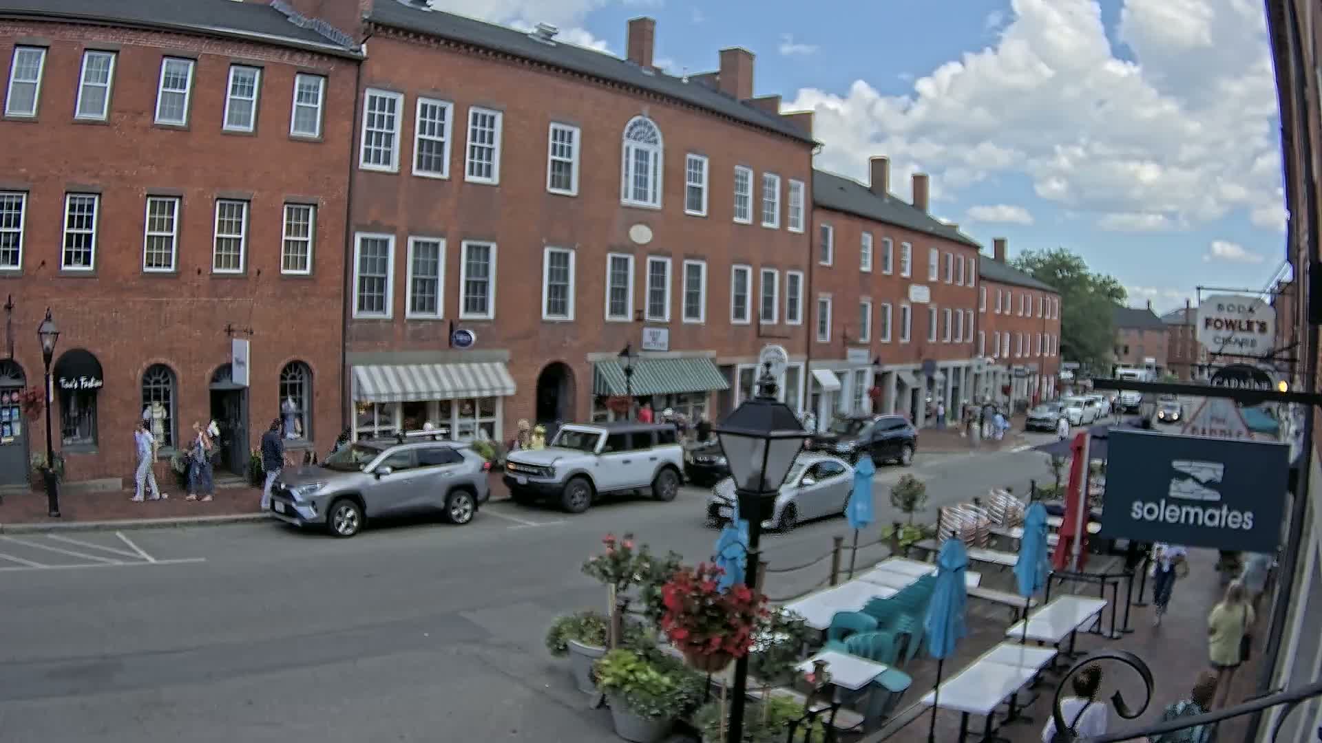 Newburyport, State Street North View Live Cam - Newburyport, Essex, Massachusetts, USA