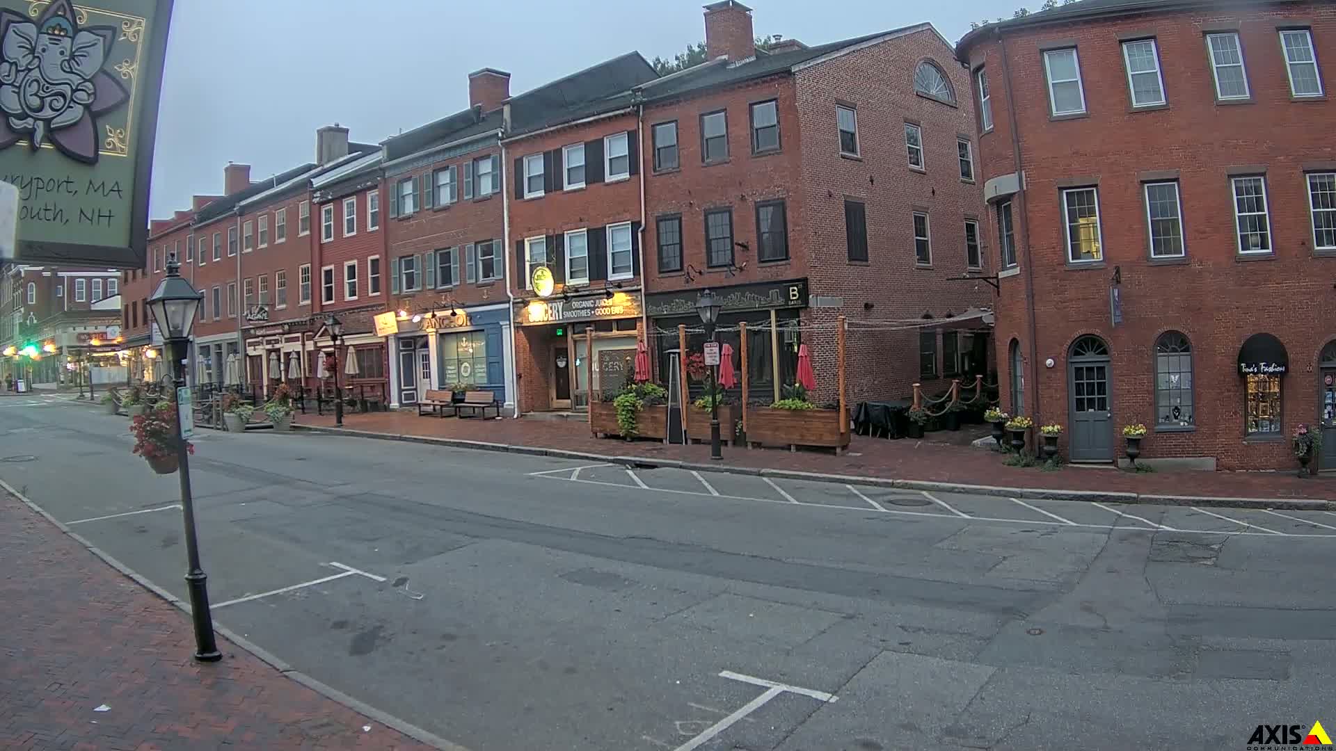 Newburyport, State Street South View Live Cam - Newburyport, Essex, Massachusetts, USA