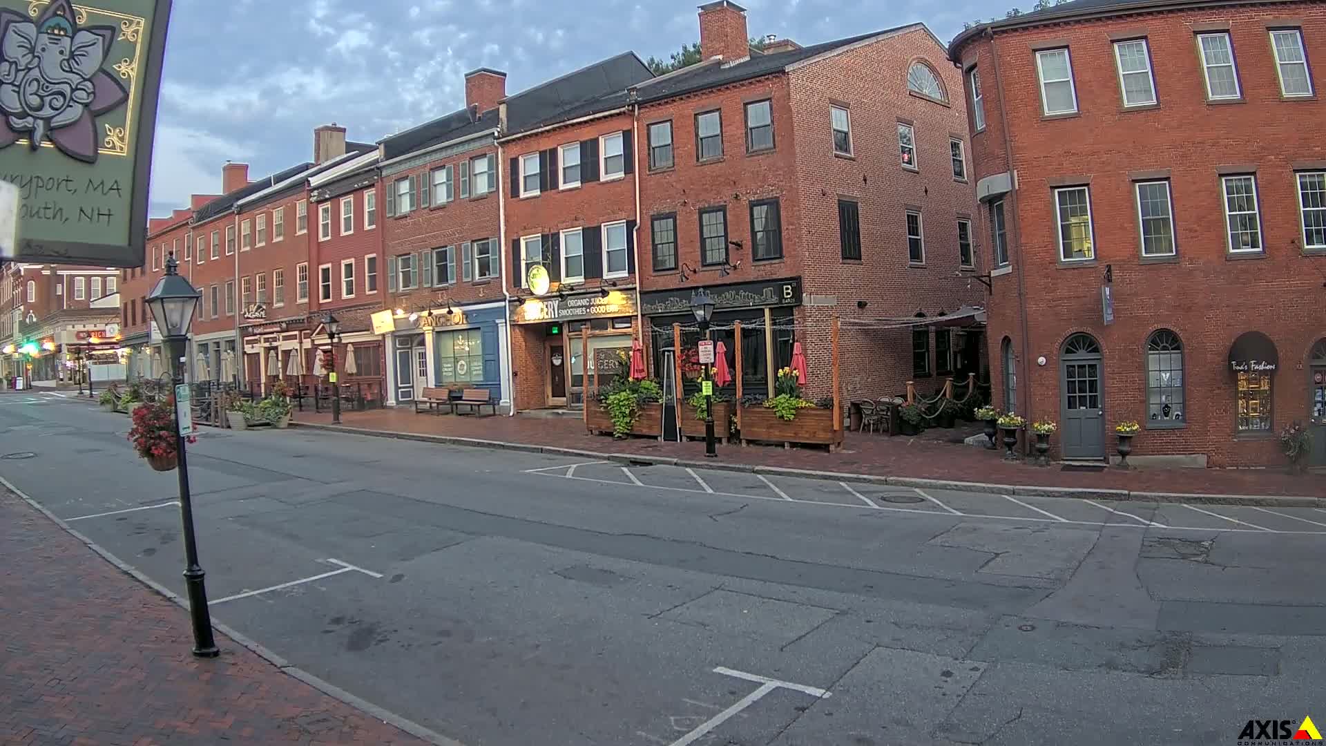 Newburyport, State Street South View Live Cam - Newburyport, Essex, Massachusetts, USA