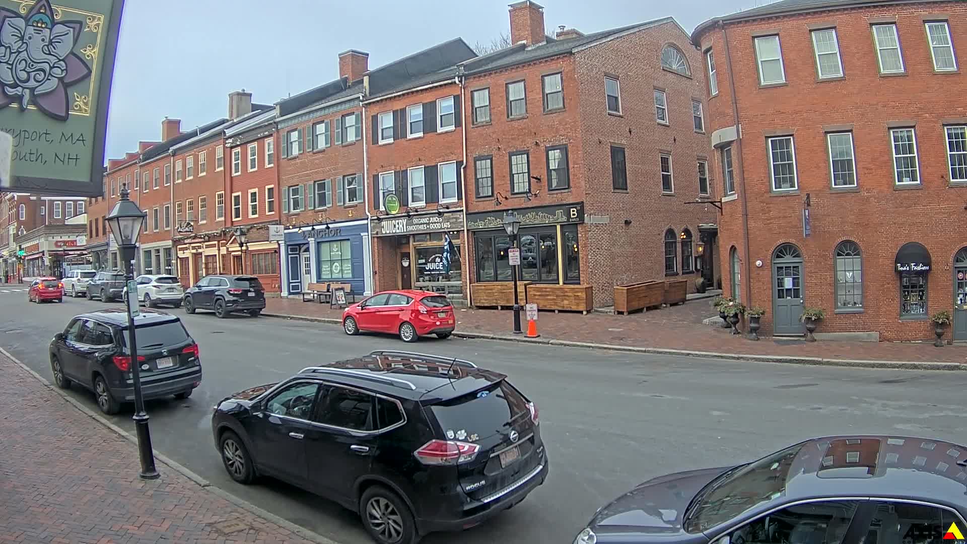 Newburyport, State Street South View Live Cam - Newburyport, Essex, Massachusetts, USA