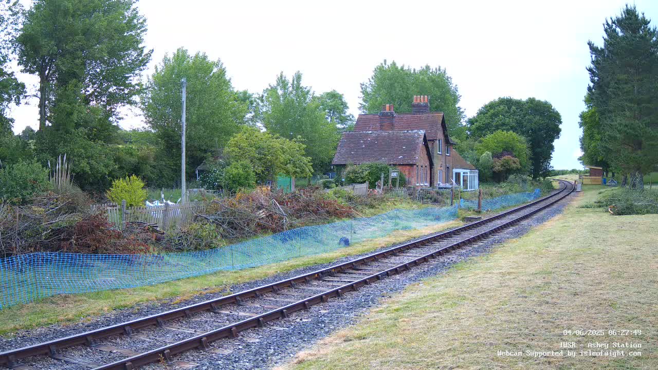  Isle of Wight Steam Railway, Ashey Station Live Cam -  Ashey, Isle of Wight, South East, England, United Kingdom