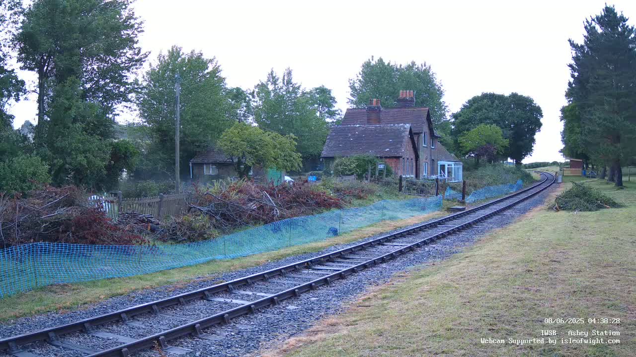  Isle of Wight Steam Railway, Ashey Station Live Cam -  Ashey, Isle of Wight, South East, England, United Kingdom