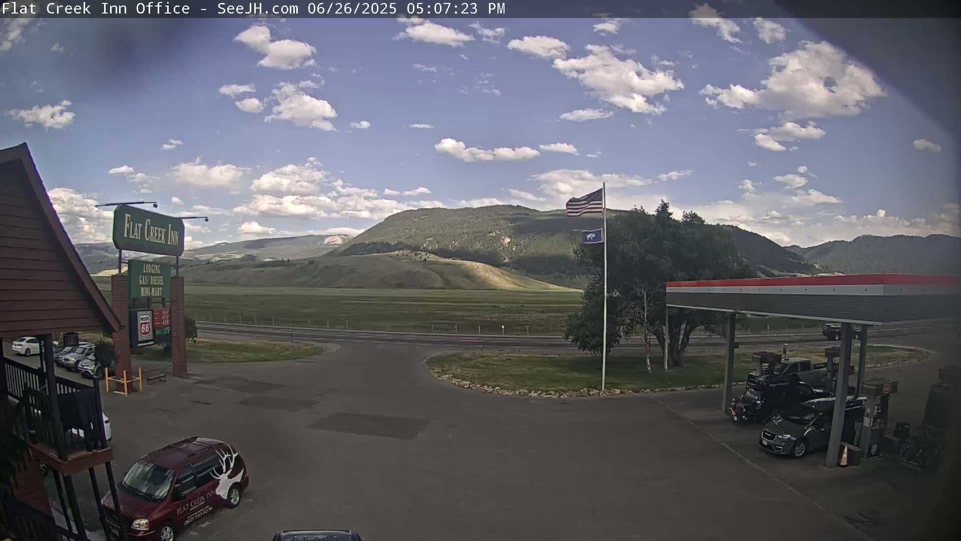 Jackson, Flat Creek Valley- Jackson Peak &  Highway 89 View Live Cam - Jackson, Teton, Wyoming, USA