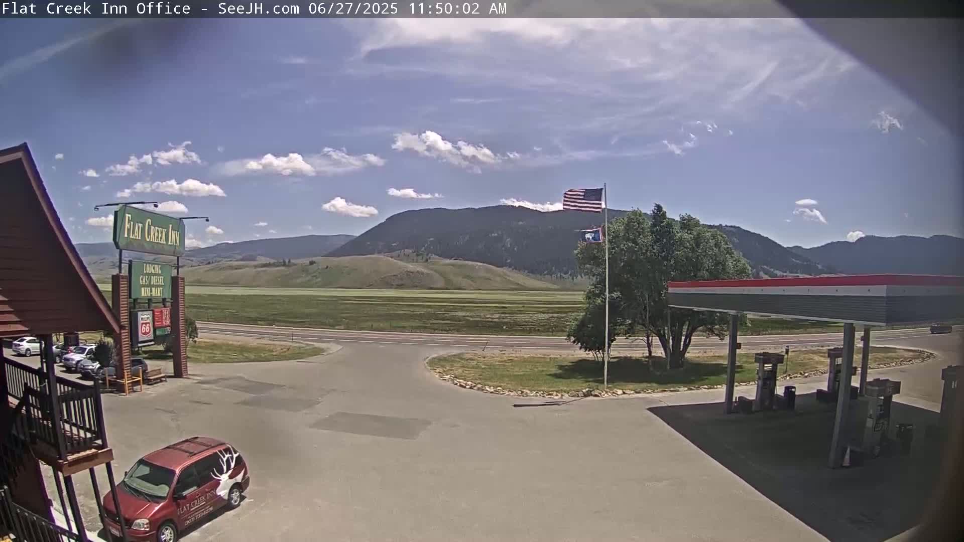 Jackson, Flat Creek Valley- Jackson Peak &  Highway 89 View Live Cam - Jackson, Teton, Wyoming, USA