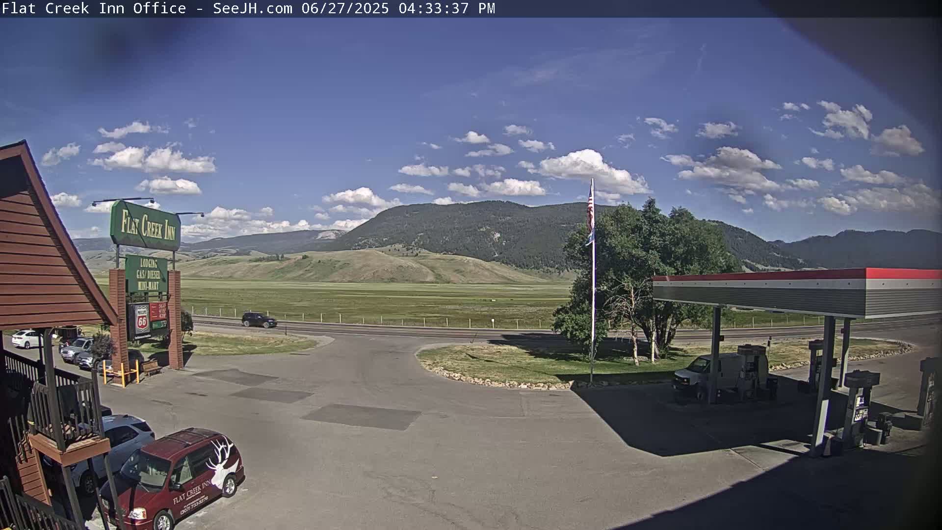 Jackson, Flat Creek Valley- Jackson Peak &  Highway 89 View Live Cam - Jackson, Teton, Wyoming, USA