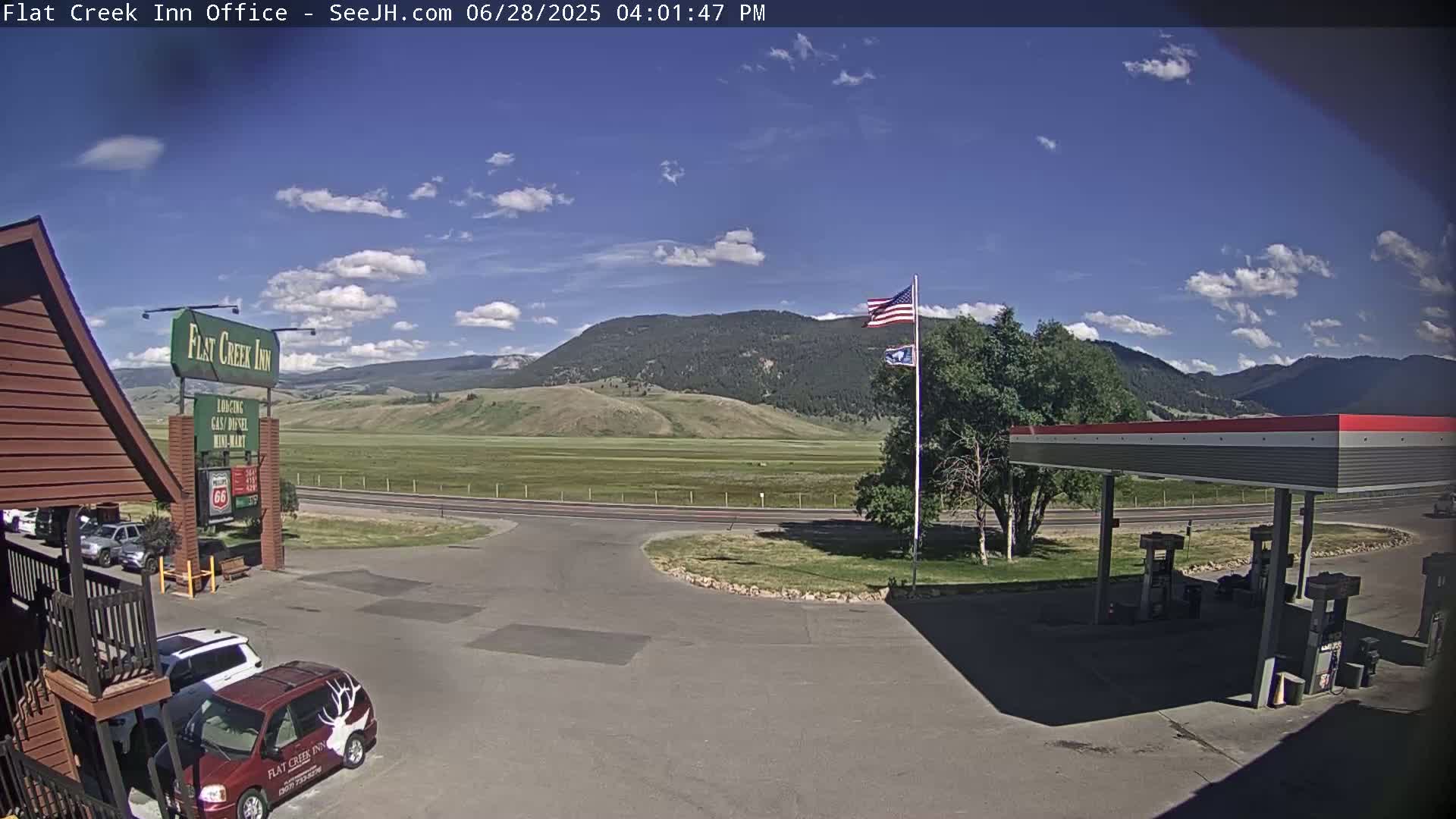 Jackson, Flat Creek Valley- Jackson Peak &  Highway 89 View Live Cam - Jackson, Teton, Wyoming, USA