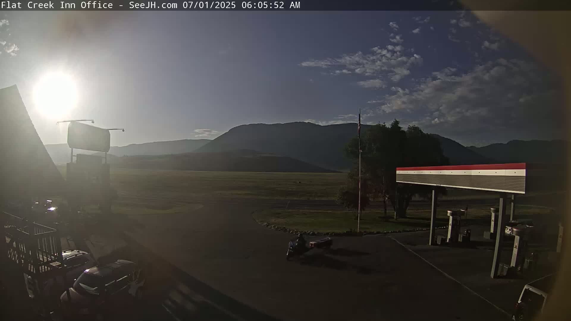 Jackson, Flat Creek Valley- Jackson Peak &  Highway 89 View Live Cam - Jackson, Teton, Wyoming, USA