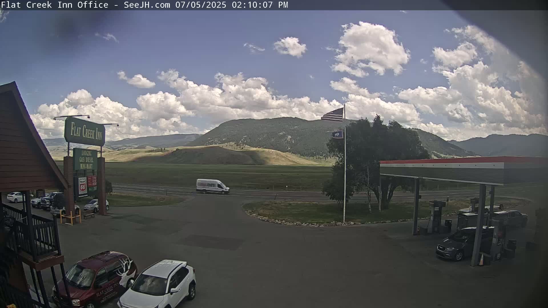 Jackson, Flat Creek Valley- Jackson Peak &  Highway 89 View Live Cam - Jackson, Teton, Wyoming, USA