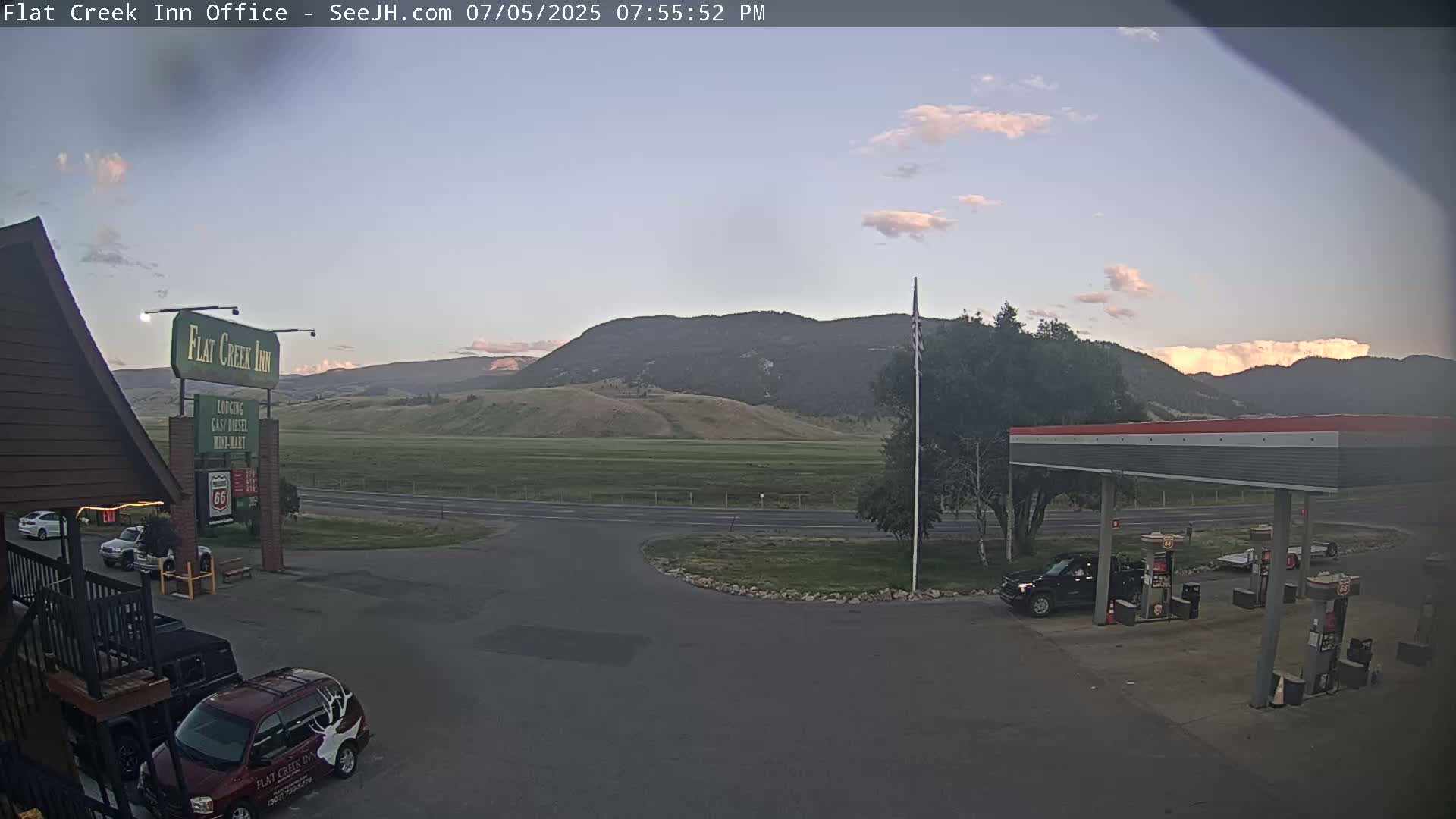Jackson, Flat Creek Valley- Jackson Peak &  Highway 89 View Live Cam - Jackson, Teton, Wyoming, USA
