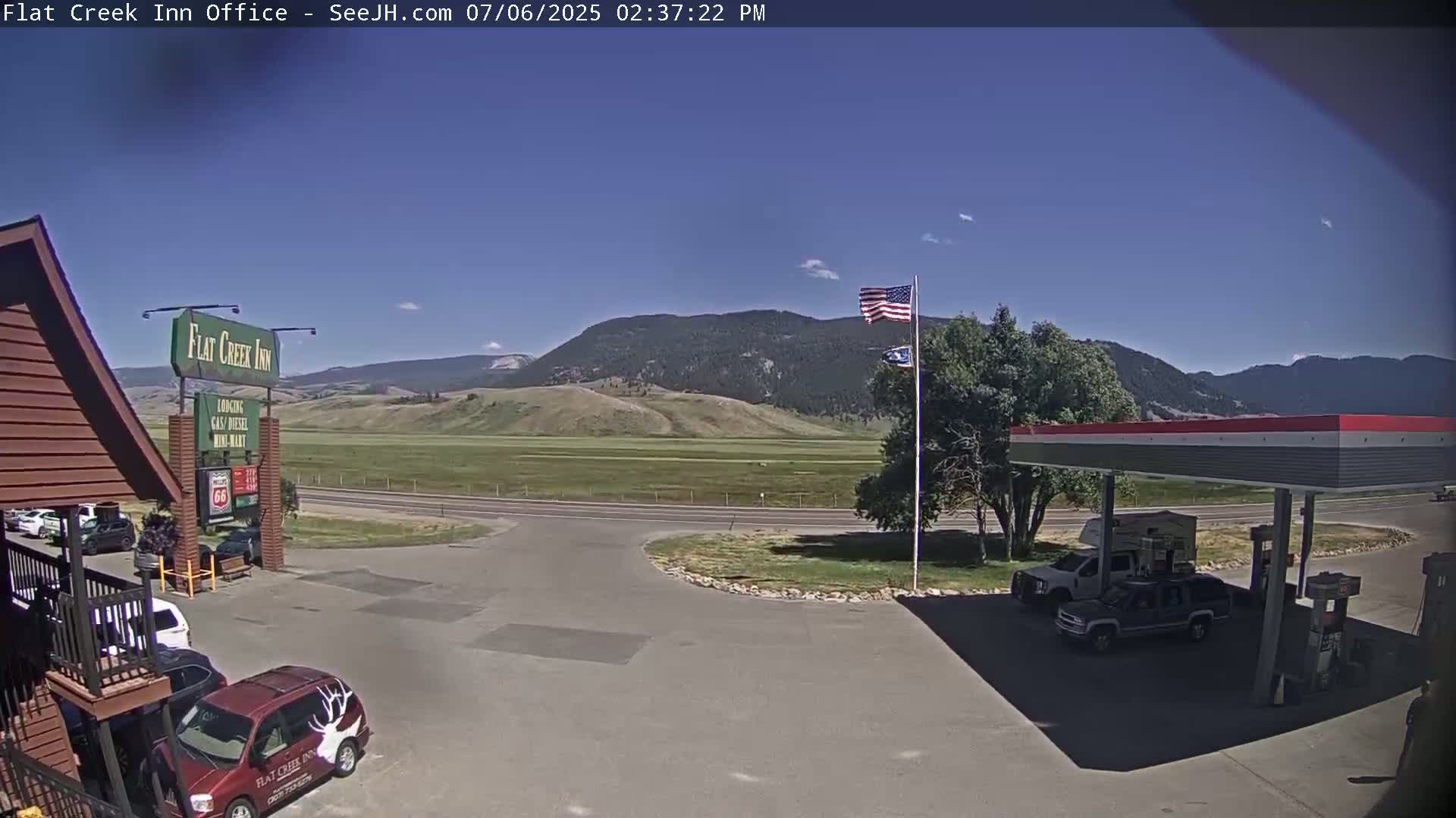 Jackson, Flat Creek Valley- Jackson Peak &  Highway 89 View Live Cam - Jackson, Teton, Wyoming, USA