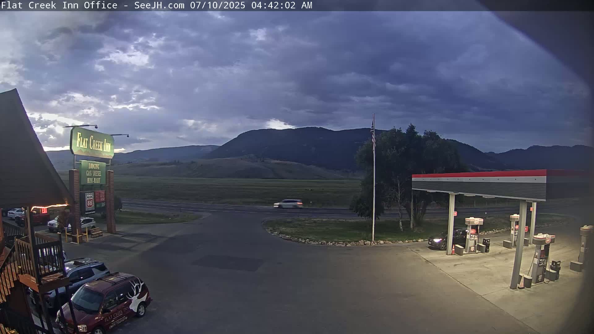 Jackson, Flat Creek Valley- Jackson Peak &  Highway 89 View Live Cam - Jackson, Teton, Wyoming, USA