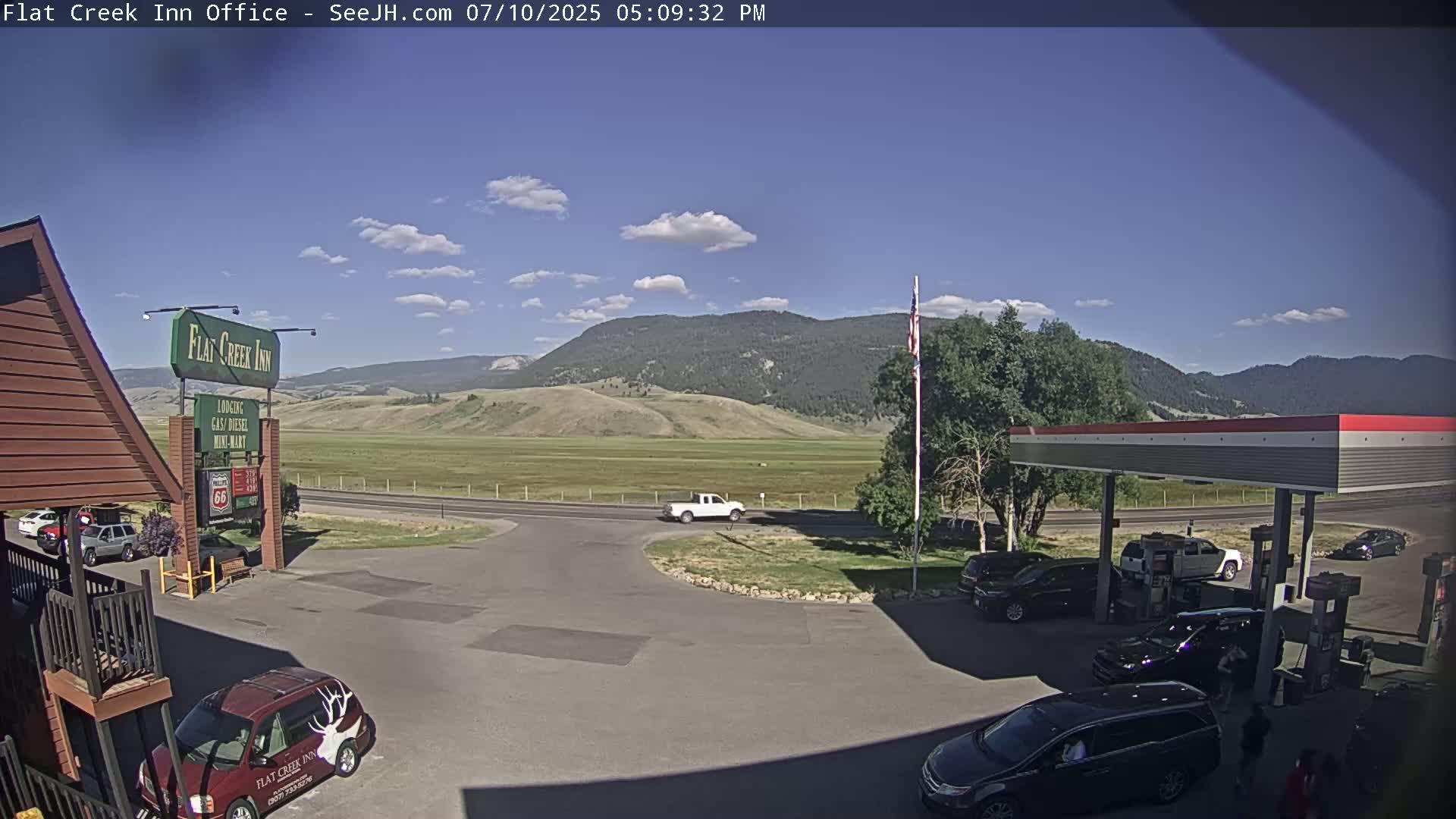Jackson, Flat Creek Valley- Jackson Peak &  Highway 89 View Live Cam - Jackson, Teton, Wyoming, USA