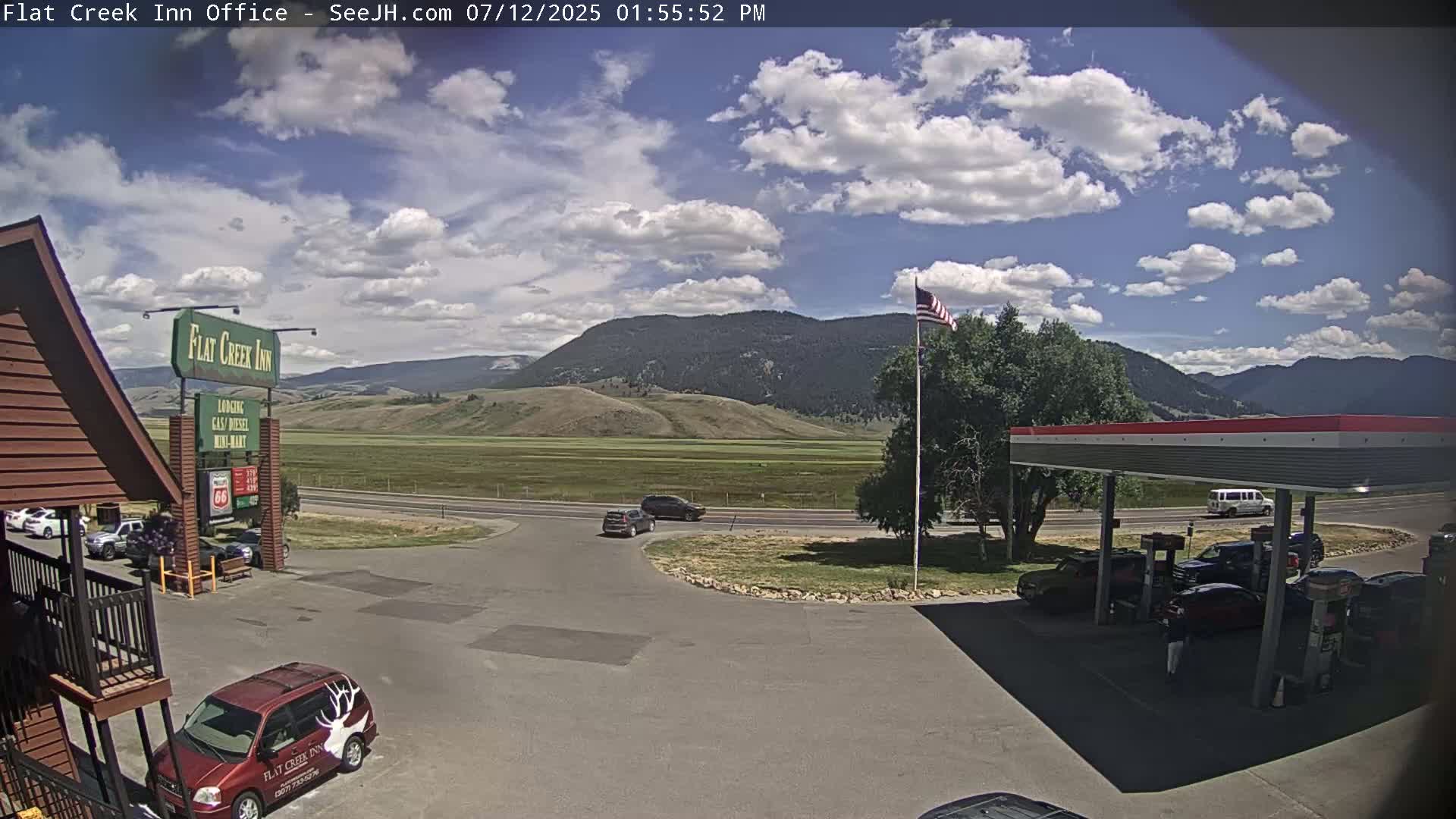 Jackson, Flat Creek Valley- Jackson Peak &  Highway 89 View Live Cam - Jackson, Teton, Wyoming, USA
