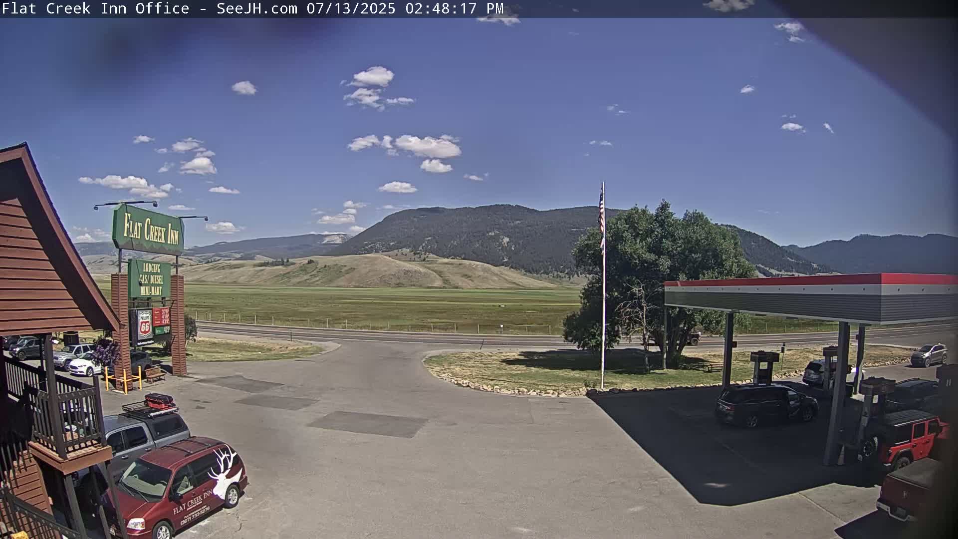 Jackson, Flat Creek Valley- Jackson Peak &  Highway 89 View Live Cam - Jackson, Teton, Wyoming, USA