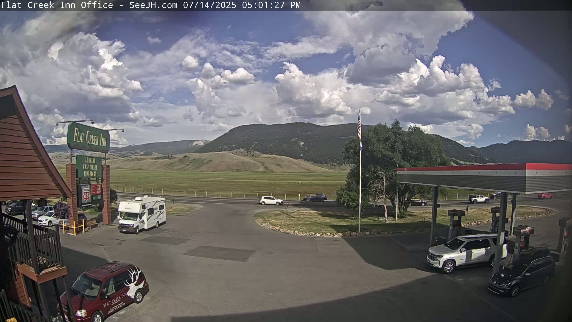 Jackson, Flat Creek Valley- Jackson Peak &  Highway 89 View Live Cam - Jackson, Teton, Wyoming, USA