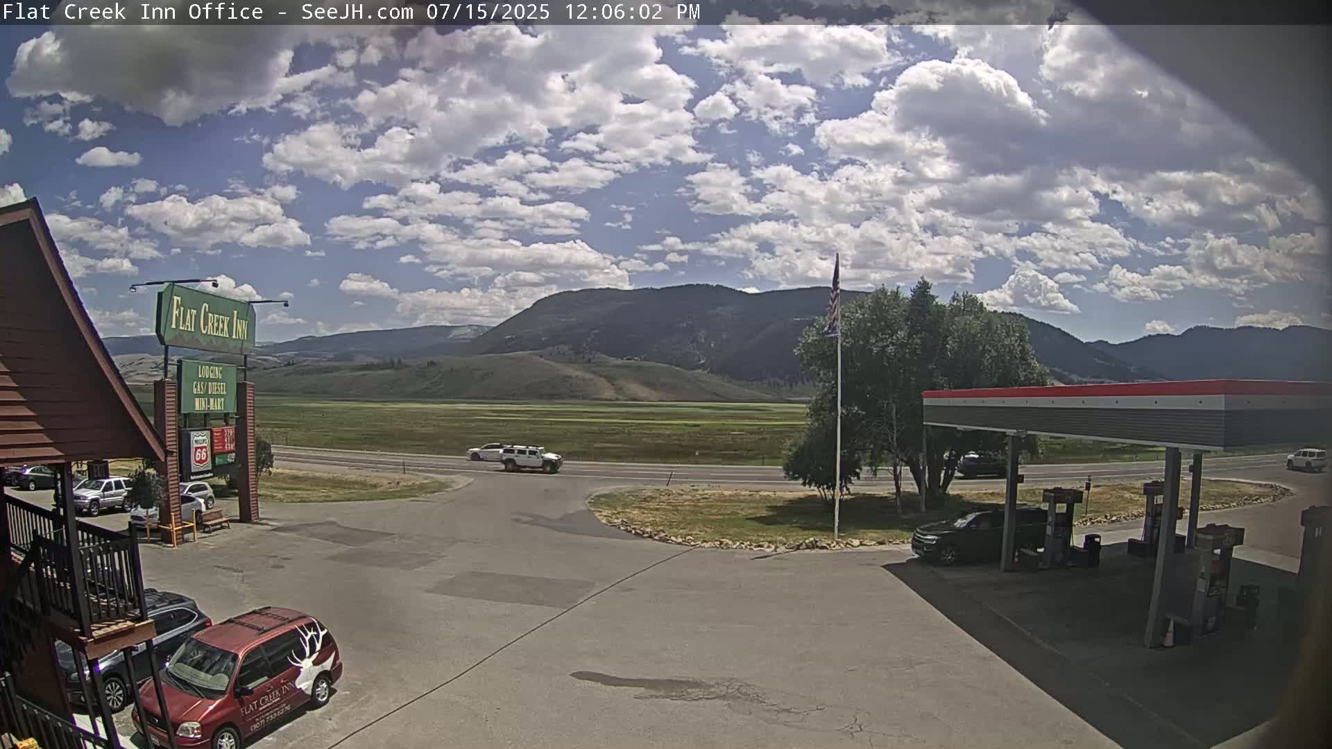 Jackson, Flat Creek Valley- Jackson Peak &  Highway 89 View Live Cam - Jackson, Teton, Wyoming, USA