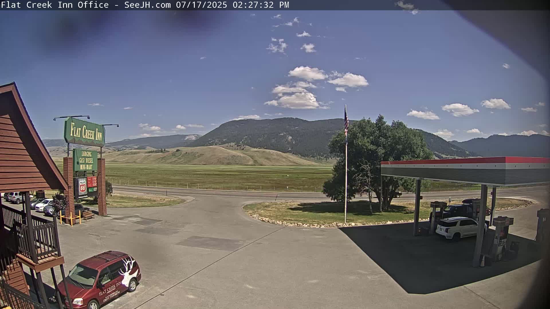 Jackson, Flat Creek Valley- Jackson Peak &  Highway 89 View Live Cam - Jackson, Teton, Wyoming, USA