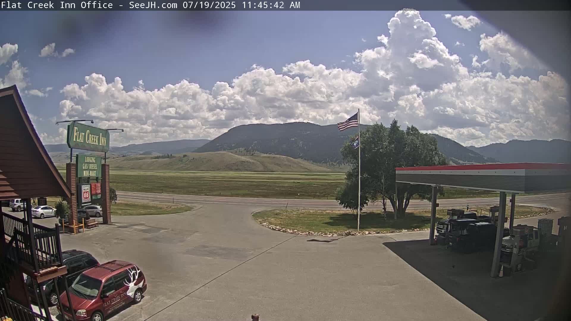 Jackson, Flat Creek Valley- Jackson Peak &  Highway 89 View Live Cam - Jackson, Teton, Wyoming, USA