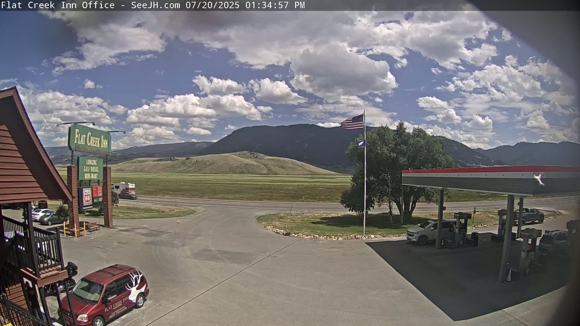 Jackson, Flat Creek Valley- Jackson Peak &  Highway 89 View Live Cam - Jackson, Teton, Wyoming, USA