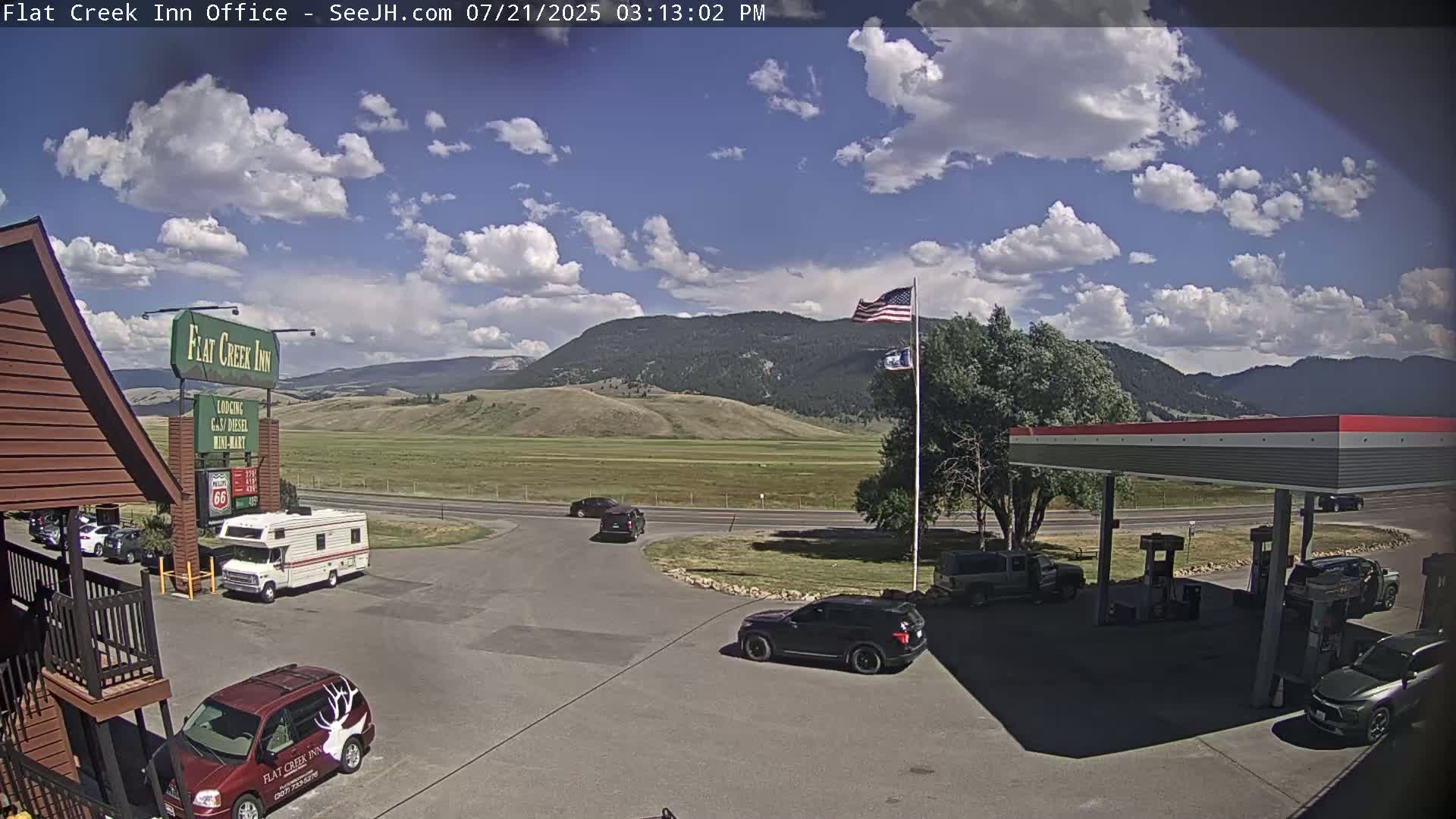 Jackson, Flat Creek Valley- Jackson Peak &  Highway 89 View Live Cam - Jackson, Teton, Wyoming, USA