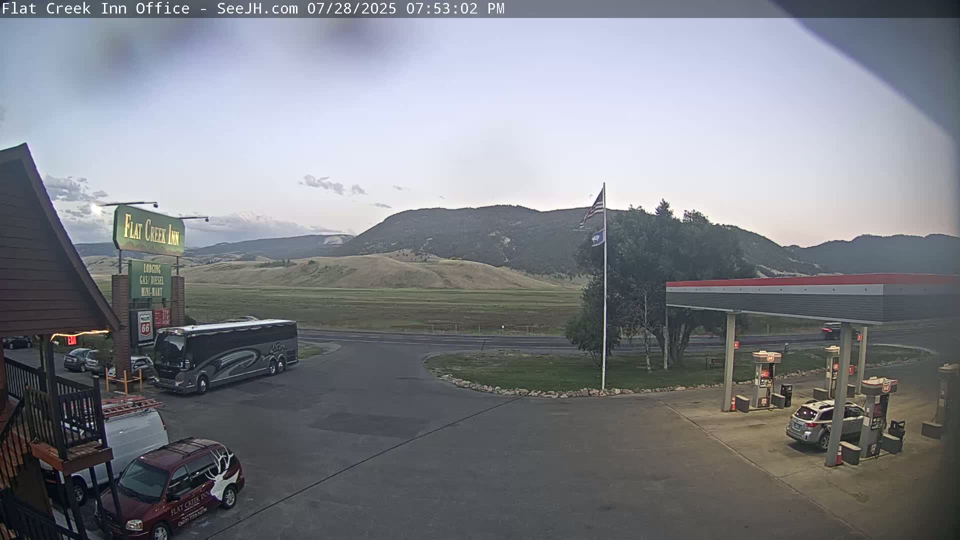 Jackson, Flat Creek Valley- Jackson Peak &  Highway 89 View Live Cam - Jackson, Teton, Wyoming, USA