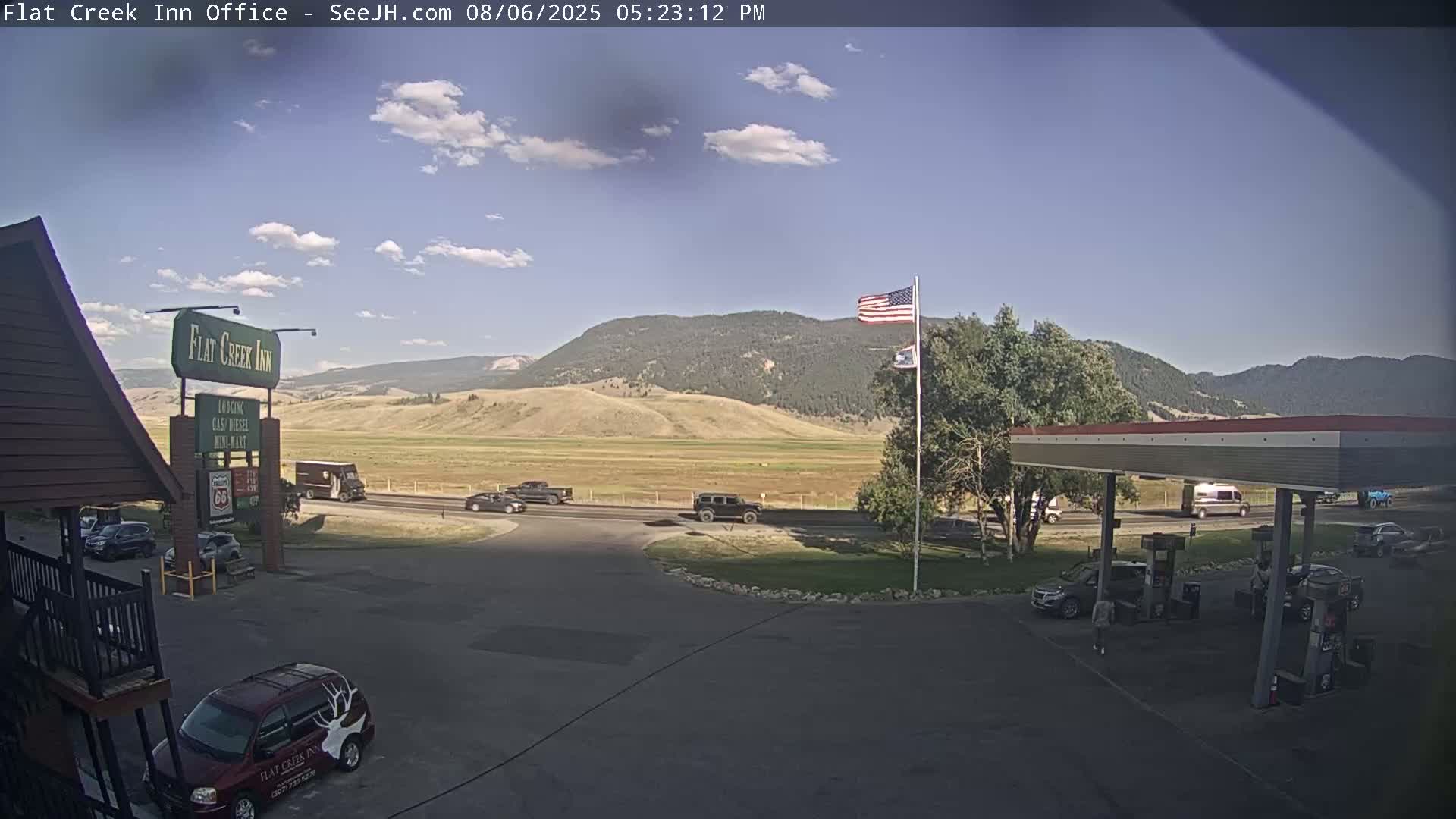 Jackson, Flat Creek Valley- Jackson Peak &  Highway 89 View Live Cam - Jackson, Teton, Wyoming, USA
