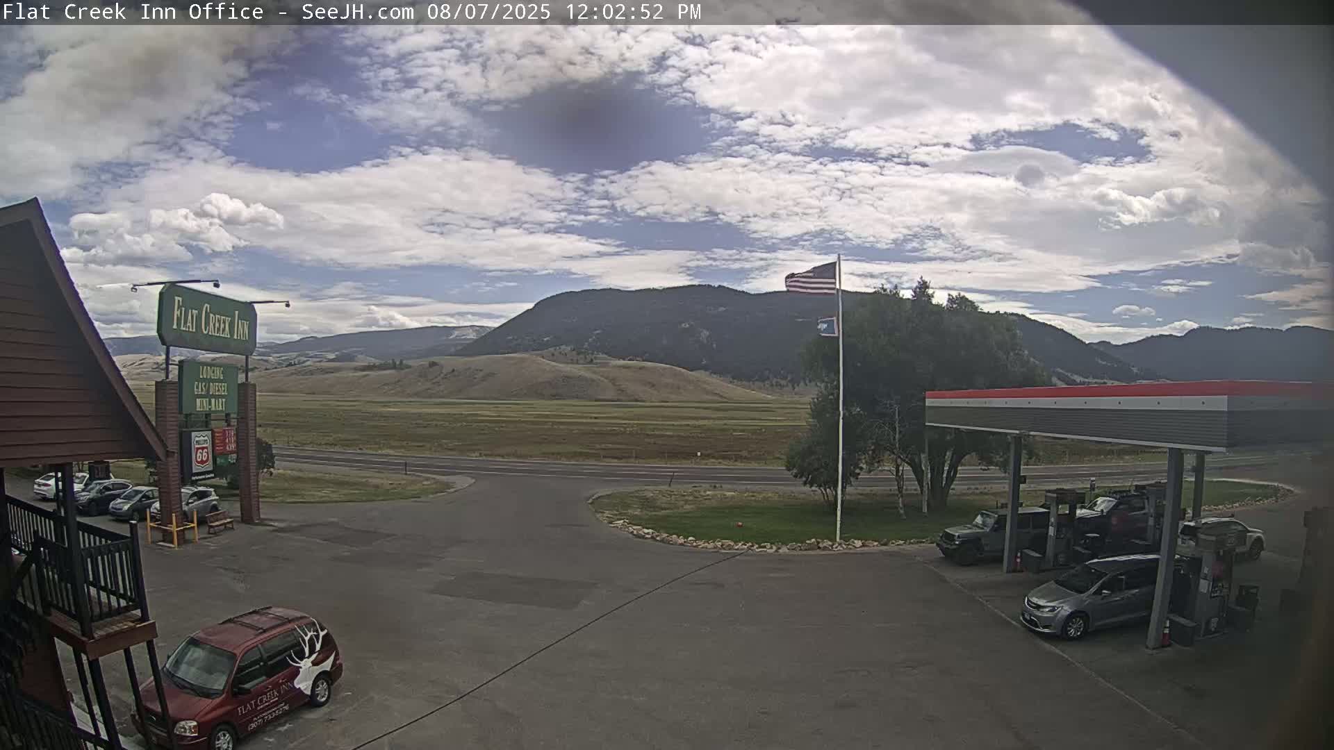 Jackson, Flat Creek Valley- Jackson Peak &  Highway 89 View Live Cam - Jackson, Teton, Wyoming, USA