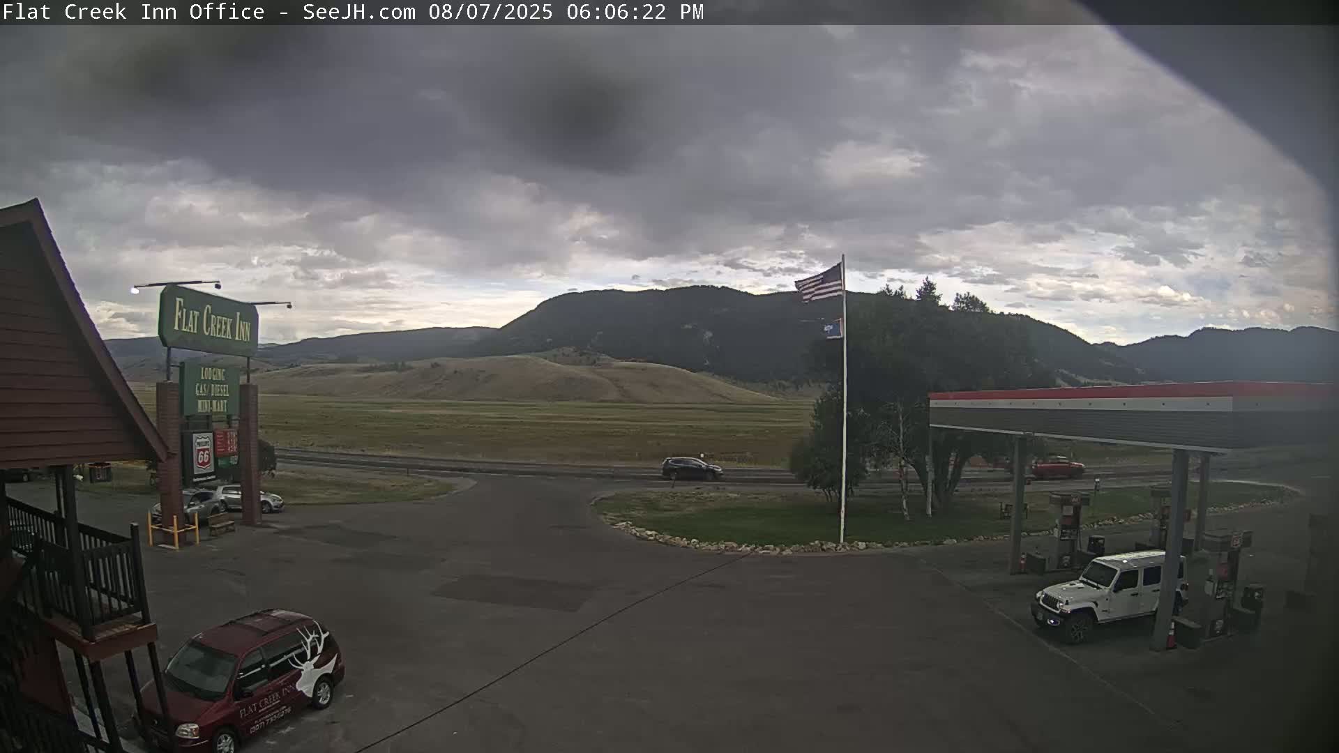 Jackson, Flat Creek Valley- Jackson Peak &  Highway 89 View Live Cam - Jackson, Teton, Wyoming, USA