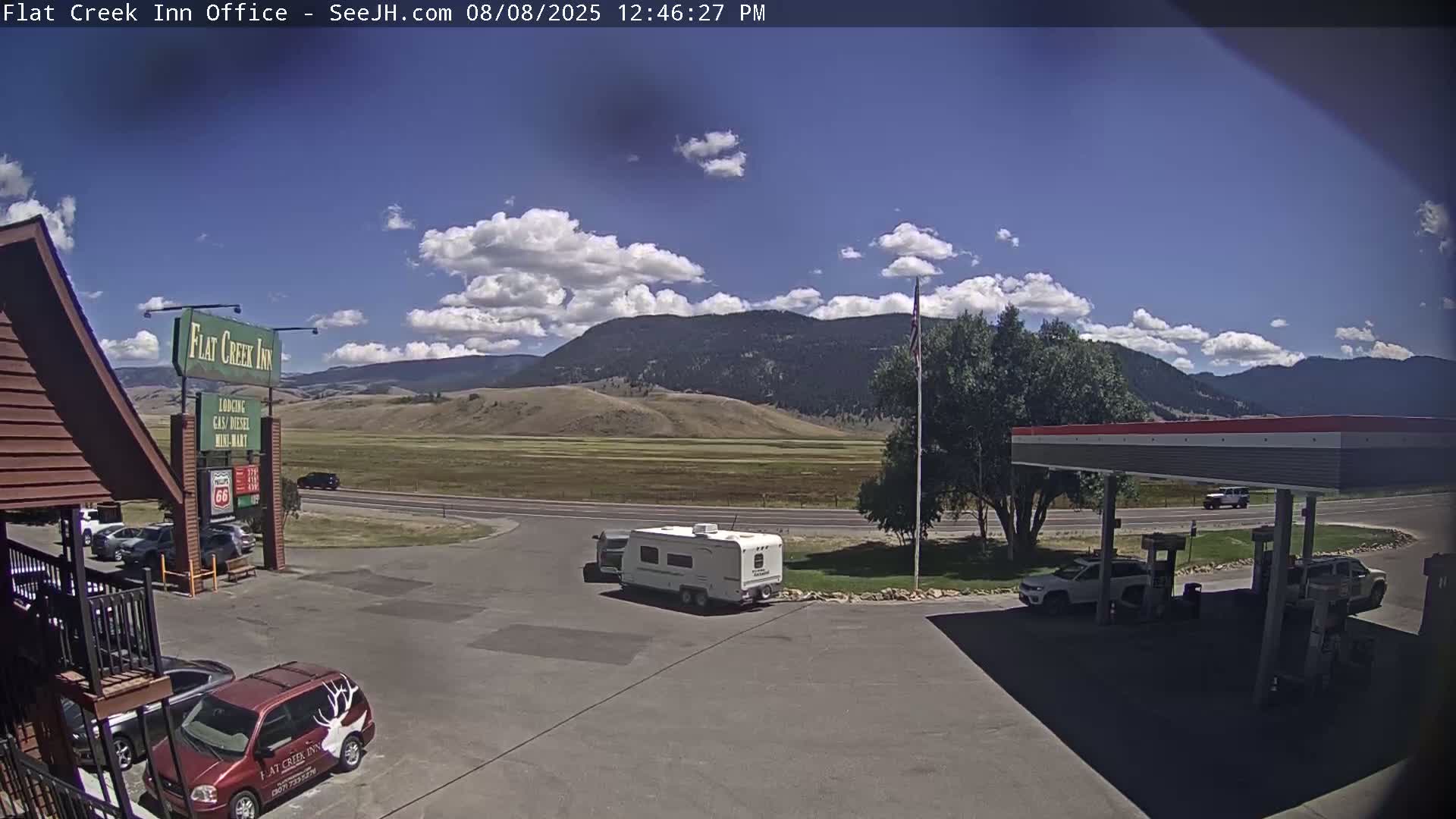 Jackson, Flat Creek Valley- Jackson Peak &  Highway 89 View Live Cam - Jackson, Teton, Wyoming, USA