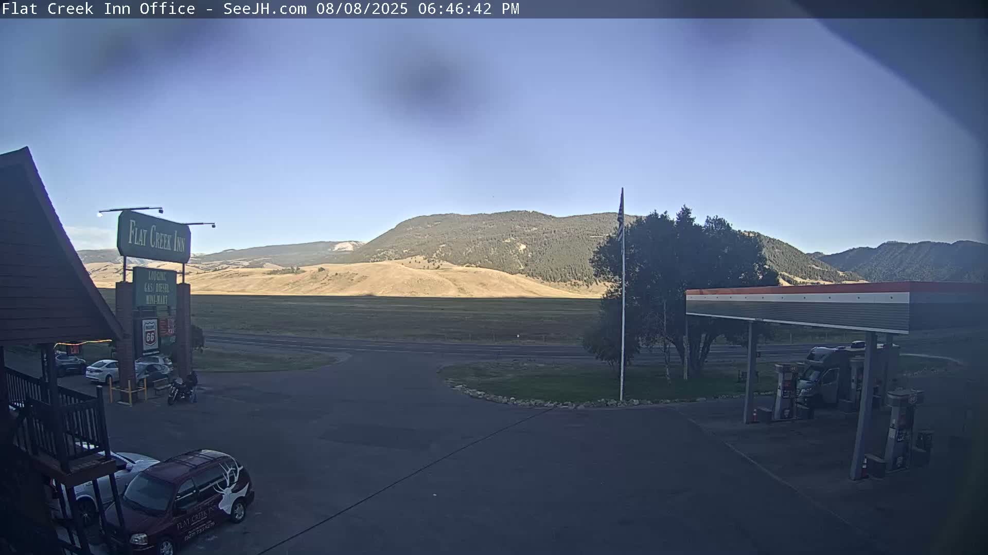 Jackson, Flat Creek Valley- Jackson Peak &  Highway 89 View Live Cam - Jackson, Teton, Wyoming, USA