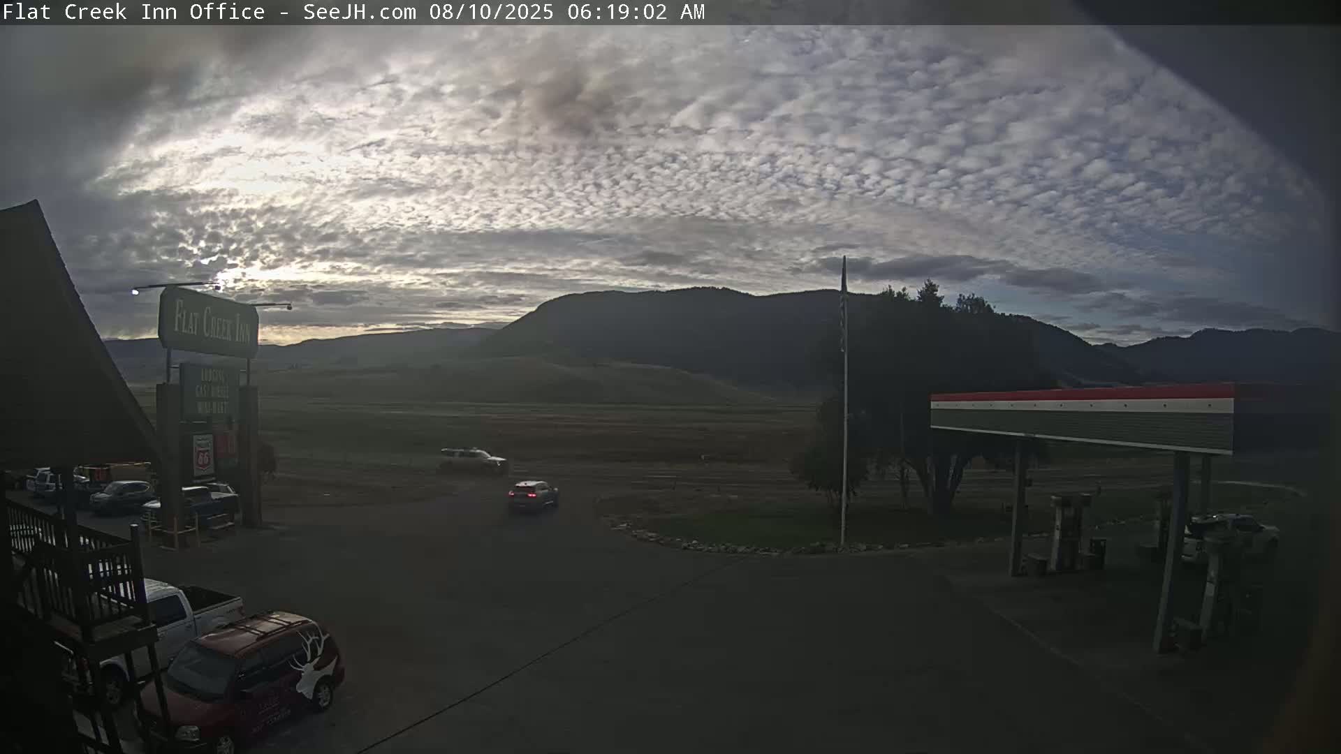 Jackson, Flat Creek Valley- Jackson Peak &  Highway 89 View Live Cam - Jackson, Teton, Wyoming, USA
