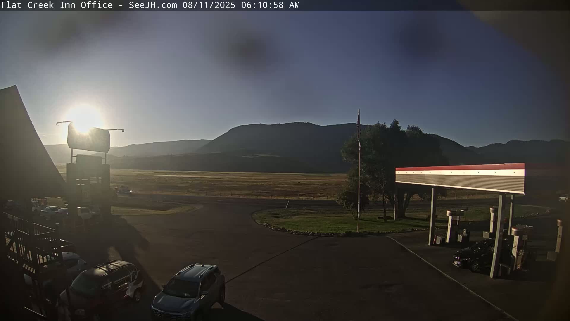 Jackson, Flat Creek Valley- Jackson Peak &  Highway 89 View Live Cam - Jackson, Teton, Wyoming, USA