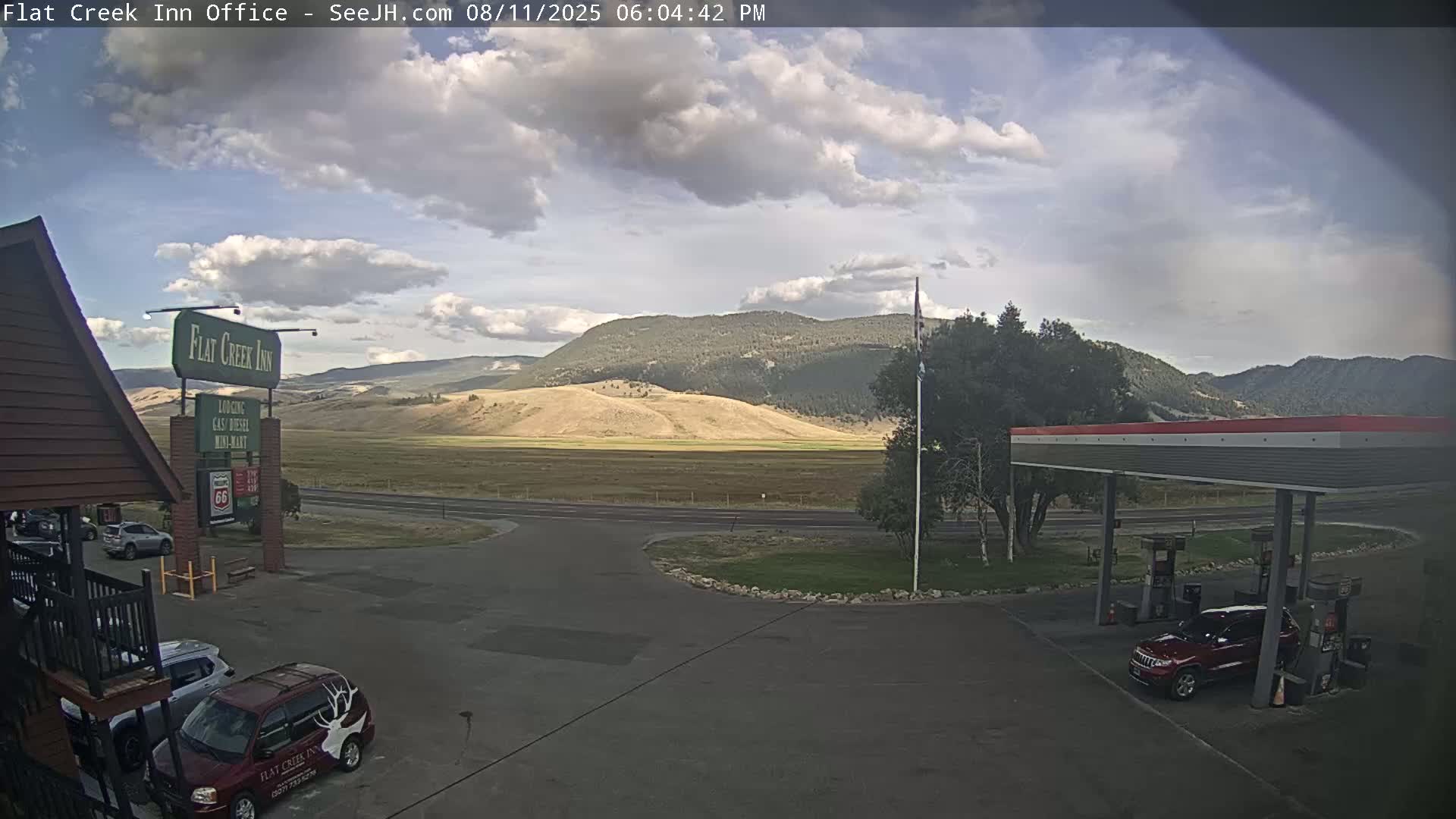 Jackson, Flat Creek Valley- Jackson Peak &  Highway 89 View Live Cam - Jackson, Teton, Wyoming, USA