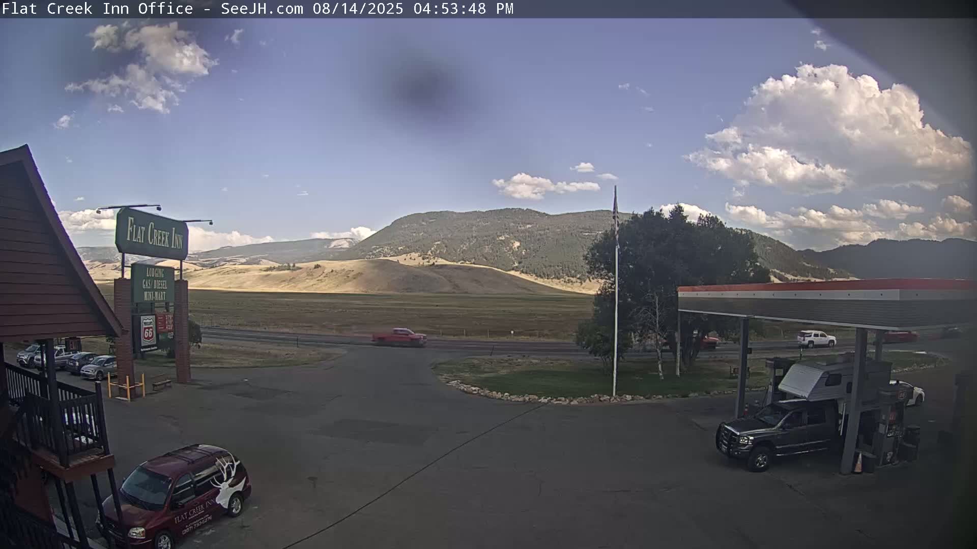 Jackson, Flat Creek Valley- Jackson Peak &  Highway 89 View Live Cam - Jackson, Teton, Wyoming, USA