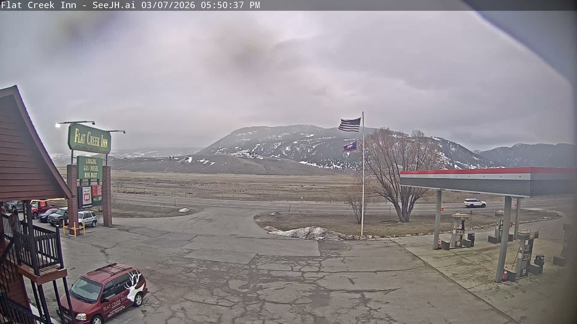 Jackson, Flat Creek Valley- Jackson Peak &  Highway 89 View Live Cam - Jackson, Teton, Wyoming, USA