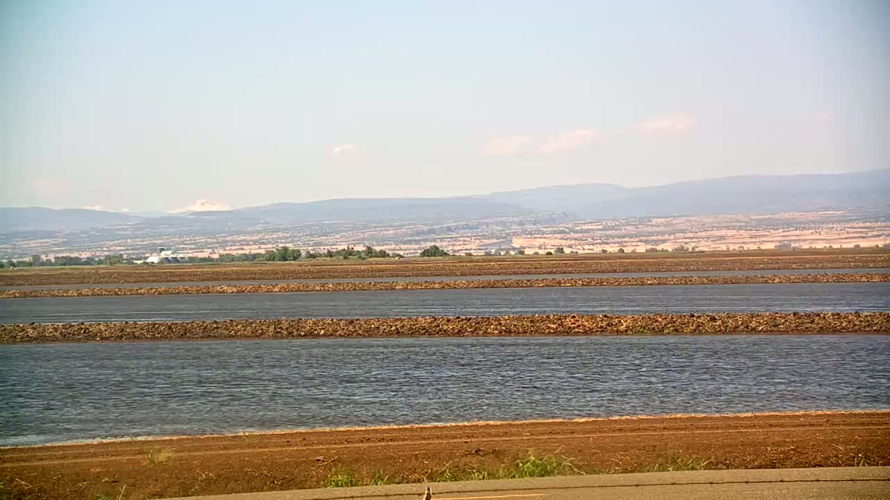 Western Canal Thermalito AfterBay & Butte Valley View Live Cam - Thermalito, Butte, California, USA