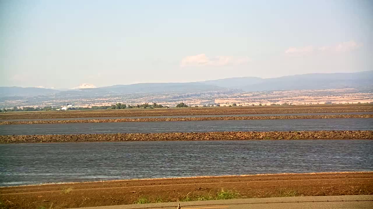 Western Canal Thermalito AfterBay & Butte Valley View Live Cam - Thermalito, Butte, California, USA