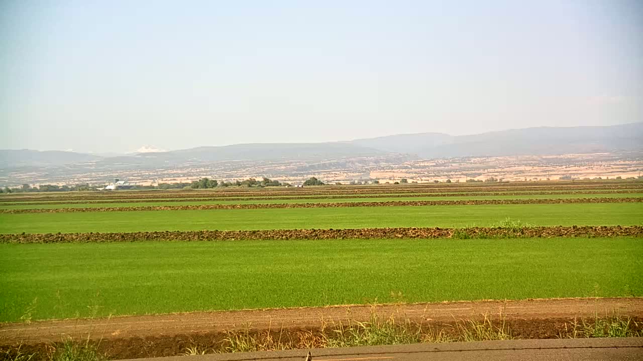 Western Canal Thermalito AfterBay & Butte Valley View Live Cam - Thermalito, Butte, California, USA