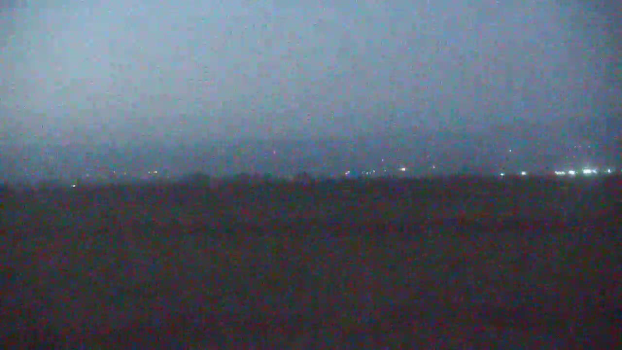 Western Canal Thermalito AfterBay & Butte Valley View Live Cam - Thermalito, Butte, California, USA