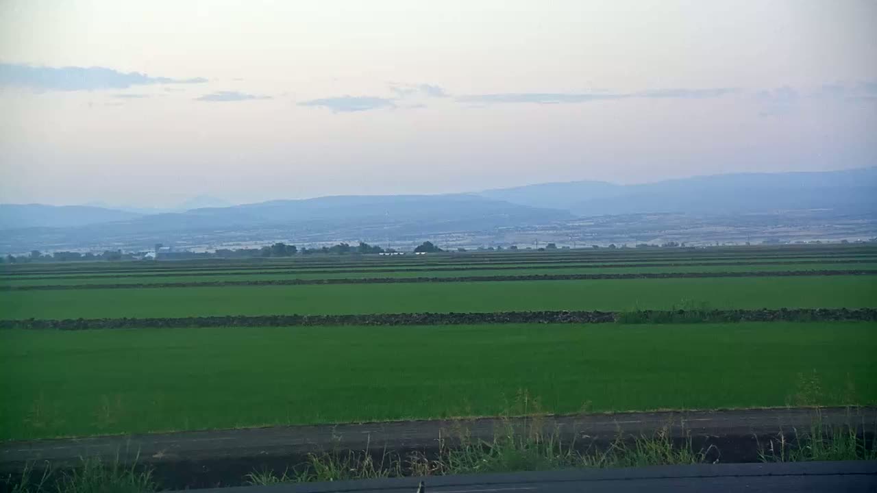 Western Canal Thermalito AfterBay & Butte Valley View Live Cam - Thermalito, Butte, California, USA