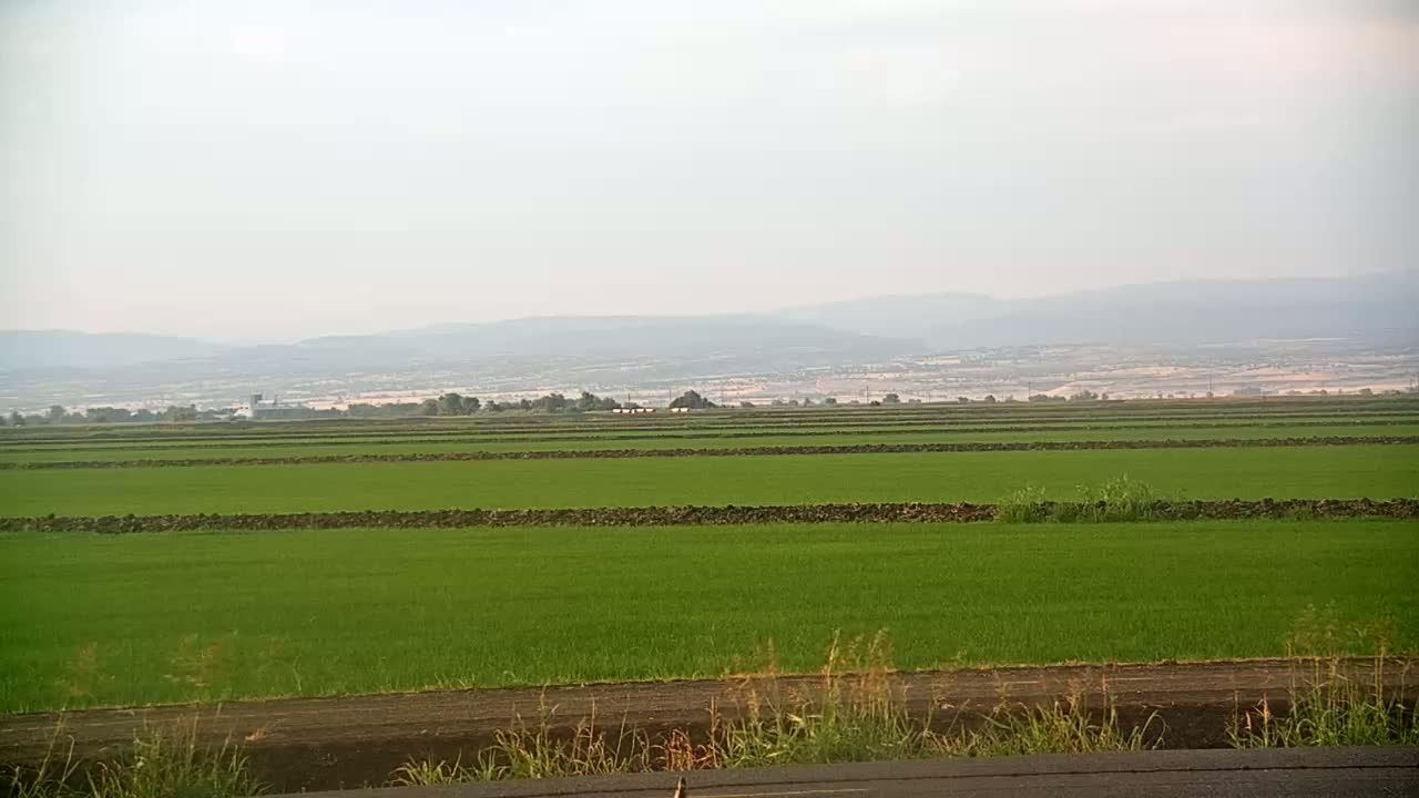 Western Canal Thermalito AfterBay & Butte Valley View Live Cam - Thermalito, Butte, California, USA