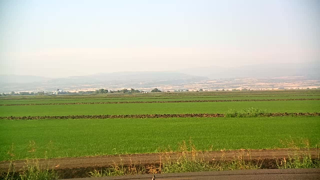 Western Canal Thermalito AfterBay & Butte Valley View Live Cam - Thermalito, Butte, California, USA
