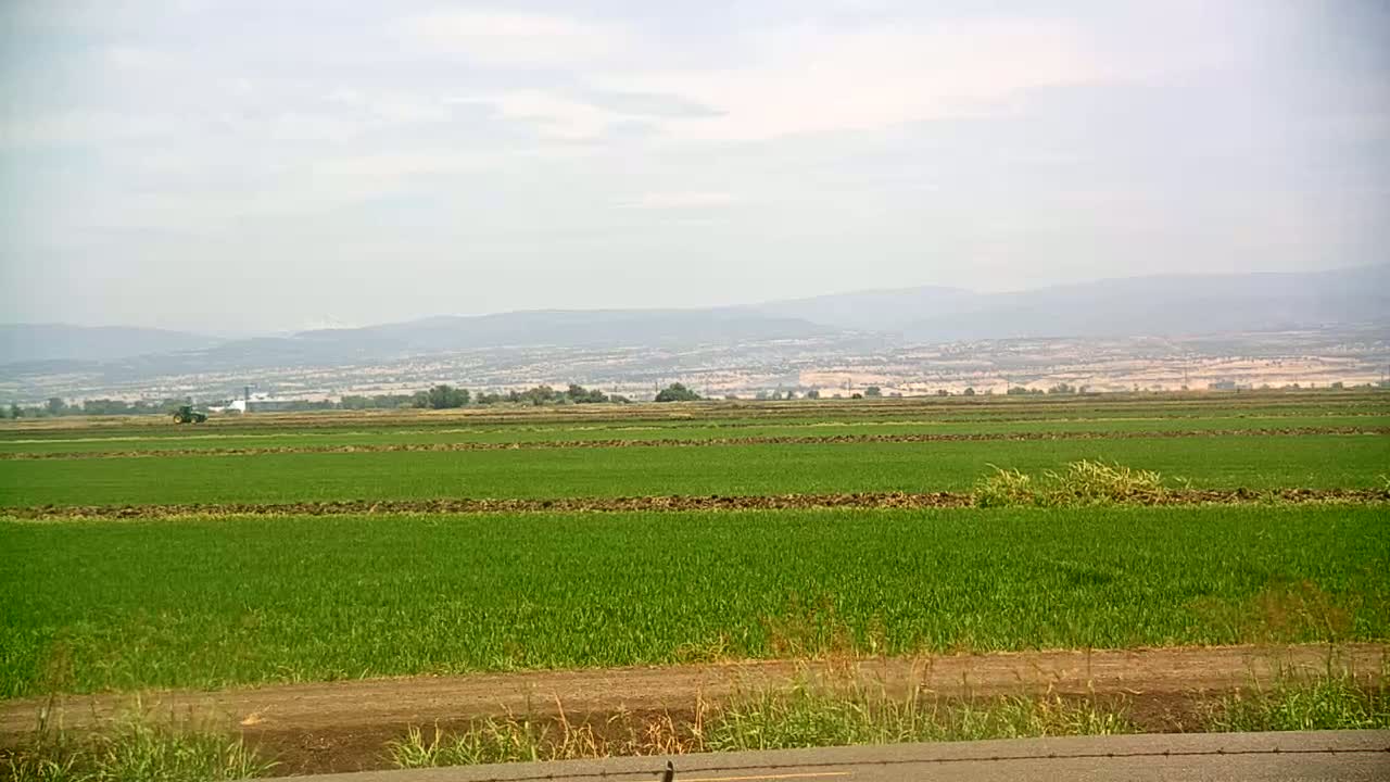 Western Canal Thermalito AfterBay & Butte Valley View Live Cam - Thermalito, Butte, California, USA