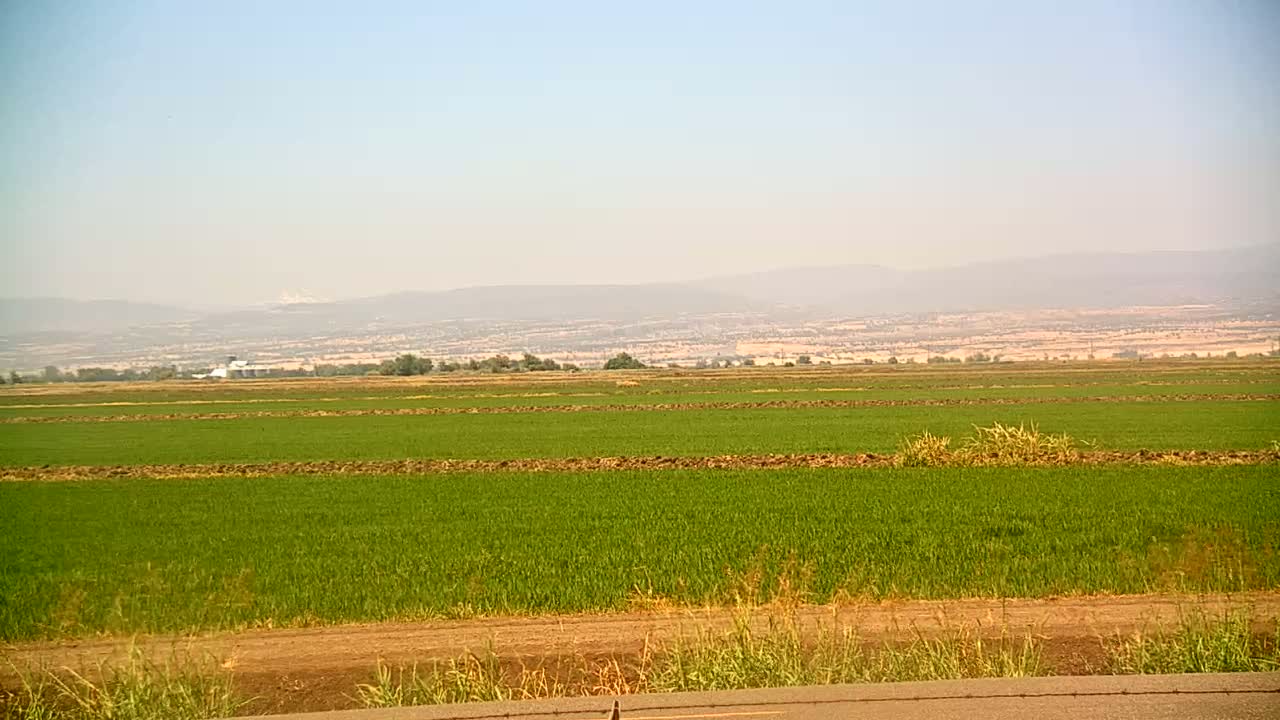 Western Canal Thermalito AfterBay & Butte Valley View Live Cam - Thermalito, Butte, California, USA